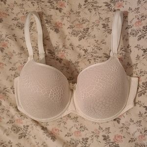 Chantelle minimizer bra 32DD